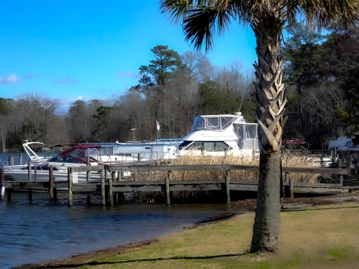 Bells Marina & Fishing Resort - Santee Lake Marion By I95 - Family Adventure, Pets On Request! Eutawville