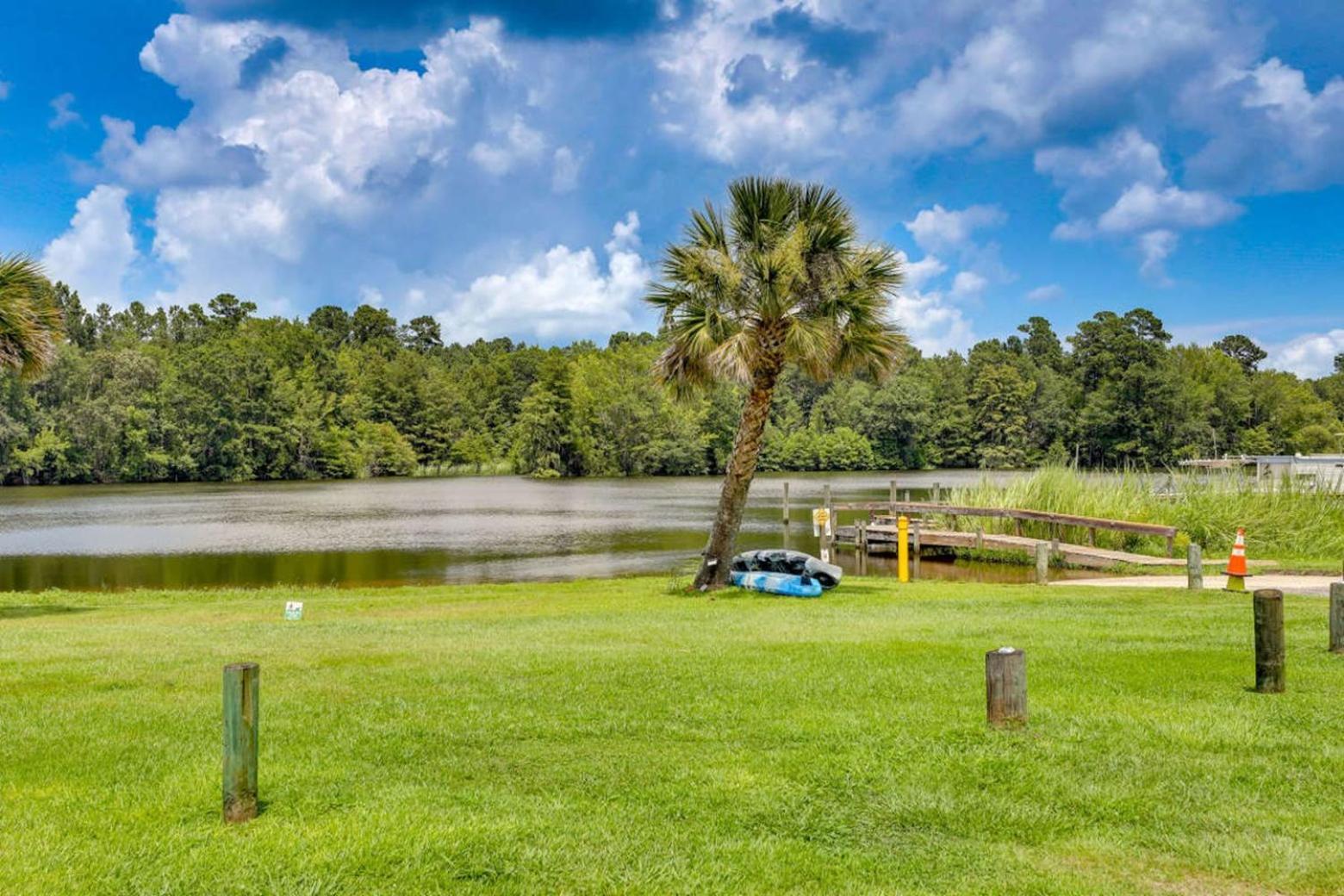 Bells Marina & Fishing Resort - Santee Lake Marion By I95 - Family Adventure, Pets On Request! Eutawville